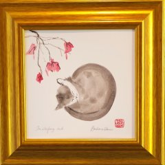 The sleeping cat | Tusche auf Karton (gerahmt) | 37 x 37 cm | Katalog-Nr.: 241 The sleeping cat | Tusche auf Karton (gerahmt) | 37 x 37 cm | Katalog-Nr.: 241