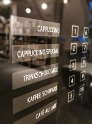 Gezeigt wird das Display eines Getränkeautomats