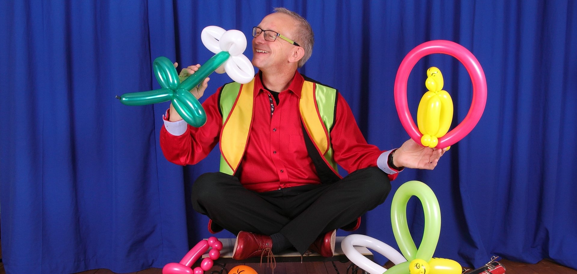 Gezeigt wird der Zauberer Samoti